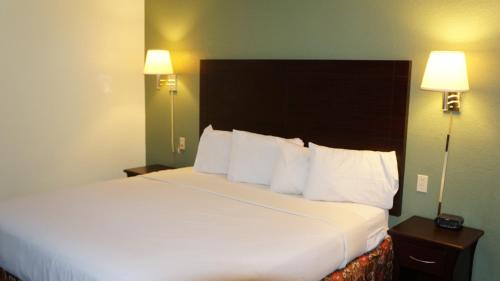 Pittsburg Hotel | Regency Inn Pittsburg