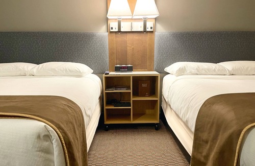 Eddyville Hotel | Regency Inn