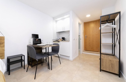 Arapiles Apartment | Regency VII - Ferga Suites