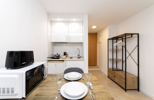 Arapiles Apartment | Regency VII - Ferga Suites