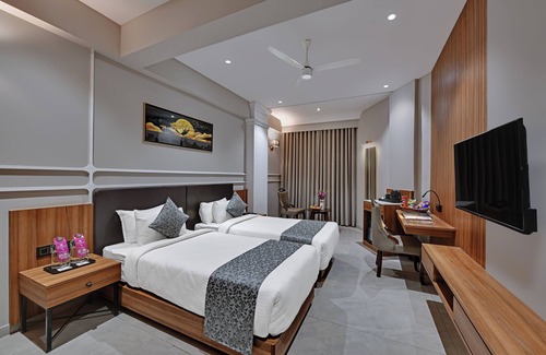 Jamnagar Hotel | Regenta Inn Motikhavdi Jamnagar