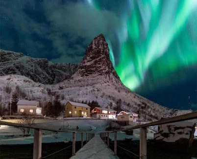 Reine House | Reine Retro Villa - Cozy Villa With a Fantastic View