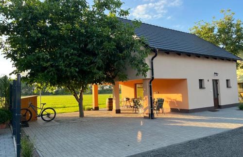 Milovice House | Rekreační dům U jezer, Milovice 6