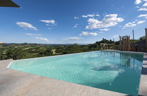 Monteu Roero Villa | Relais & SPA Casa Clara exclusive villa