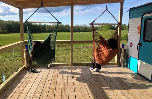 Scottsville House | Relax and unwind at The Happy Camper Scottsville!