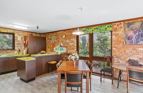 Lilli Pilli House | Relax and unwind in the lovely home next to the ocean