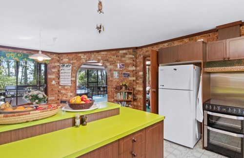Lilli Pilli House | Relax and unwind in the lovely home next to the ocean