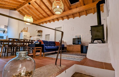 Alvaiazere Other | Relax and unwind in this stylish Portuguese Farmhouse.