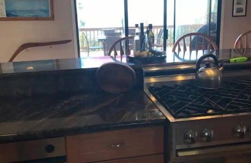 Timber Cove House | Relax at "The Fort"