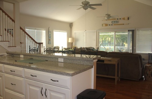 Eutawville House | Relax by Lake Marion - A lake home with you in mind.