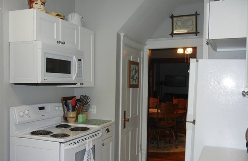Nashua House | Relax, enjoy the view, get away from it all at Cedar Lake, Nashua, IA!