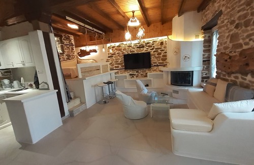 Potamia Villa | Relax Holistic House - Feel at Home Away From Home!