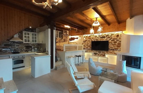 Potamia Villa | Relax Holistic House - Feel at Home Away From Home!