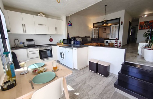 Galdar Apartment | Relax in front of the Ocean with a beautiful view!