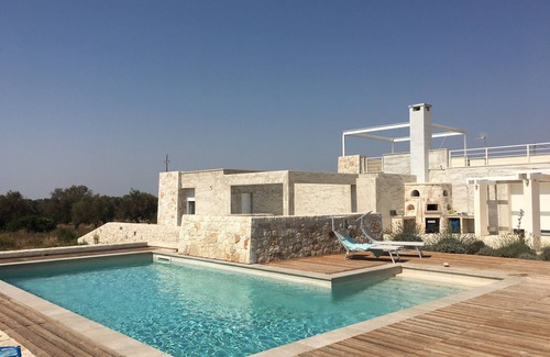 Ugento Villa | Relax in the silence of the south