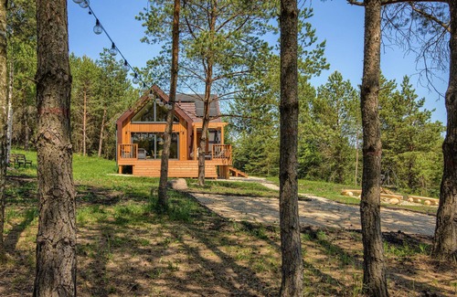 Purda House | Relax in this cottage near the lake and forest