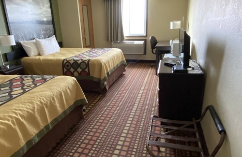 Adair Hotel | Relax Inn and Suites