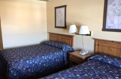 Wilkes-Barre Hotel | Relax Inn