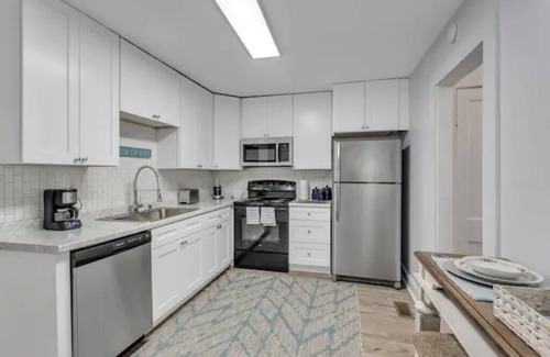 Easley House | Relax near Falls Park 20 min drive