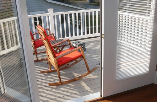 Urbanna House | Relax On Rappahannock, in Urbanna, Not Only For Oyster Fest, @ The Blue Tango!