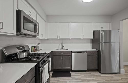 Rochester Apartment | Relax & Unwind in Rochester Cozy Vacation Spot