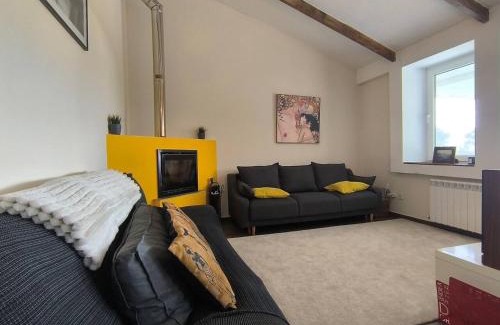 A Capela Ski Chalet | Relax & Vistas casa en la roca