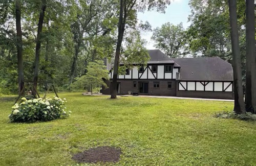Syracuse House | Relax with the whole family, peaceful and in the woods on 6 beautiful acres.