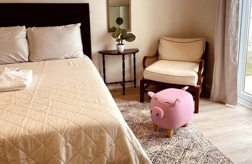 Sandys House | Relax with the whole family at this peaceful place to stay