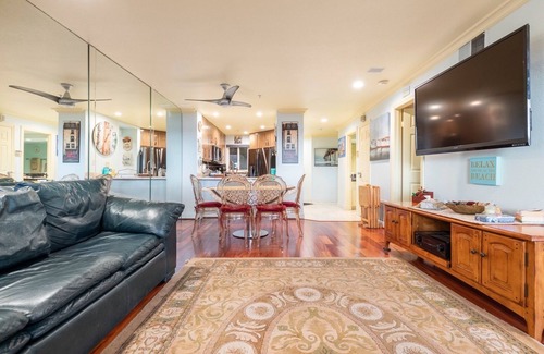 Huntington Beach Condo | Relax! You Are At The Beach 🏖️Spring SPECIAL per Night!