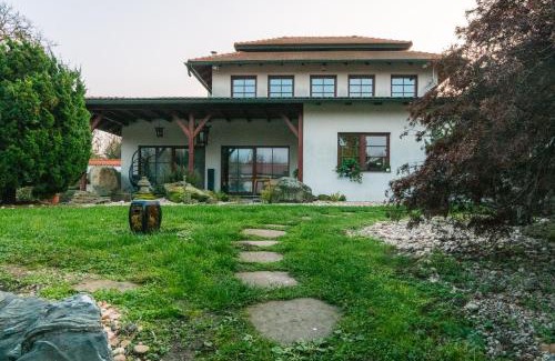 Kolin 2 Villa | Relaxace v blízkosti Poděbrad - Kanín