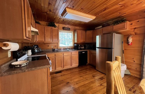 Caton Cabin | RELAXATION!~ALWAYS & FOREVER ~Honeymoon,ARCADE,Dollywood,VIEW,Private