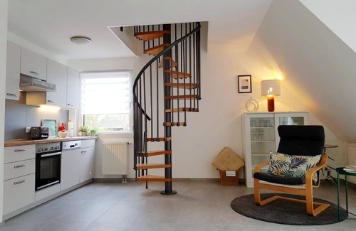 Zingst Apartment | "Relaxing vacation apartment in Zingst: ideal for families and beach lovers"
