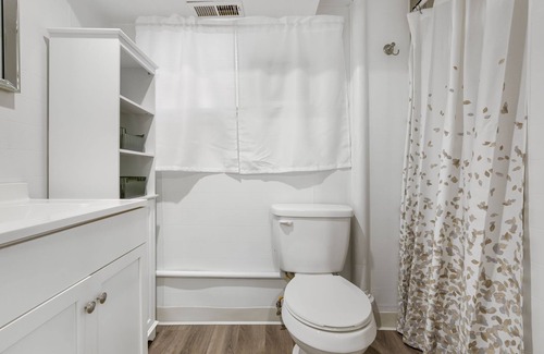 East Peoria Apartment | Relaxing 1BR Apartment in East Peoria - Close to Everything!