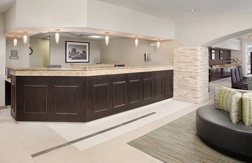 Rosemont Hotel | Relaxing 1BR Suite w/Living Area | Outdoor Pool Access and Free Breakfast