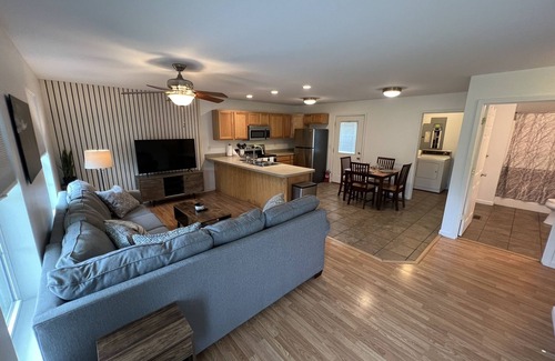 Beattyville House | Relaxing 2 bedroom home minutes away from PMRP