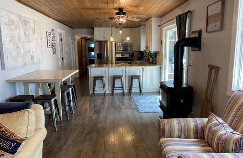 Oden House | Relaxing Crooked Lake Cottage