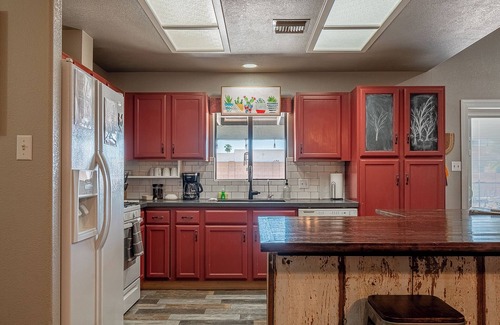 Desert Foothills House | Relaxing Desert Get-Away