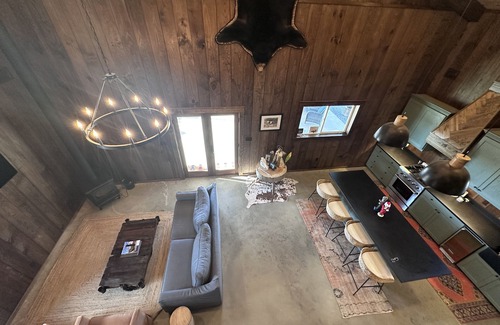 Panola House | Relaxing gameday or hunting retreat on 150 acres w/loft