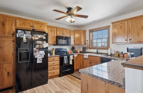 Moravia House | Relaxing Getaway Near Rathbun Lake – Sleeps 10