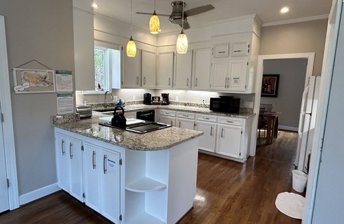 Lake Murray of Richland House | Relaxing Lake House | Private Dock, Grill & Games