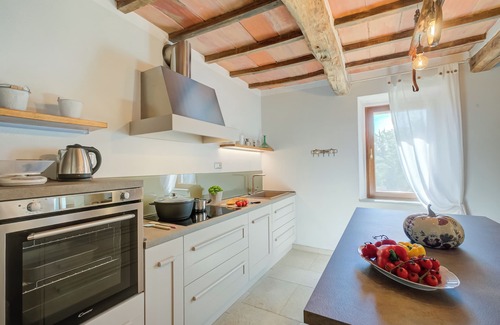 Bucine House | Relaxing Margherita Home Private Garden, Bucine, Italy
