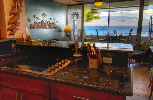 Maalaea Condo | Relaxing Ocean Front Views on Maui! Island Sands Condominium