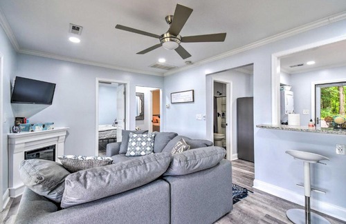 Dutton House | Relaxing Riverfront Cottage with Boat Dock!