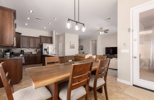 Surprise Farms House | Relaxing stay with FREE heated pool! The Rimrock Retreat