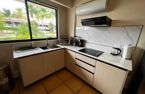 Playa Coronado Hotel | Relaxing SUITE Coronado Chame. Close to everything! and fully equipped kitchen.
