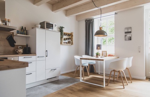 Upleward Apartment | "Relaxing vacation at Gulfhof Boomgaarden. Your home on the North Sea coast!"