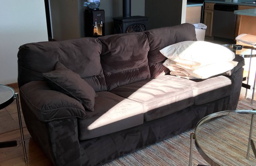 Frontenac House | Relaxing Year round Home. Available twelve months a year. Pets considered.