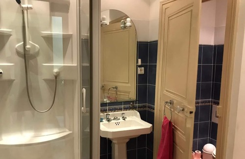 Magalas Apartment | Remarkable Apartment in Magalas, Occitane, France