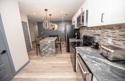 Dawsonville House | Remodeled 2 bedroom home 4 beds Dawsonville 7 miles Atlanta Motorsport