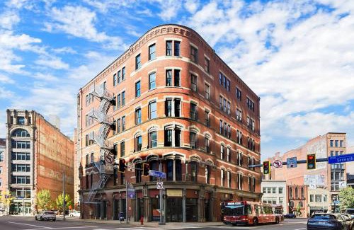 Downtown Pittsburgh Apartment | Remodeled 2br Downtown Pittsburgh Near Dlcc